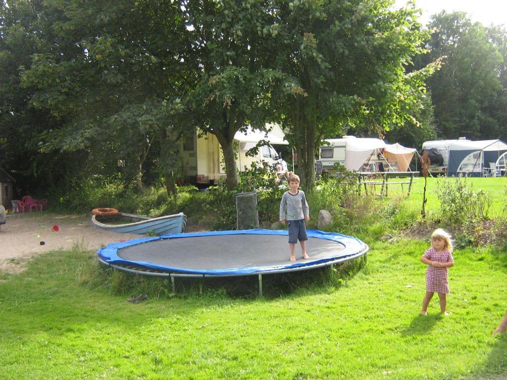 Hjemstavnsgardens Camping & Cottages Glamsbjerg Exterior photo
